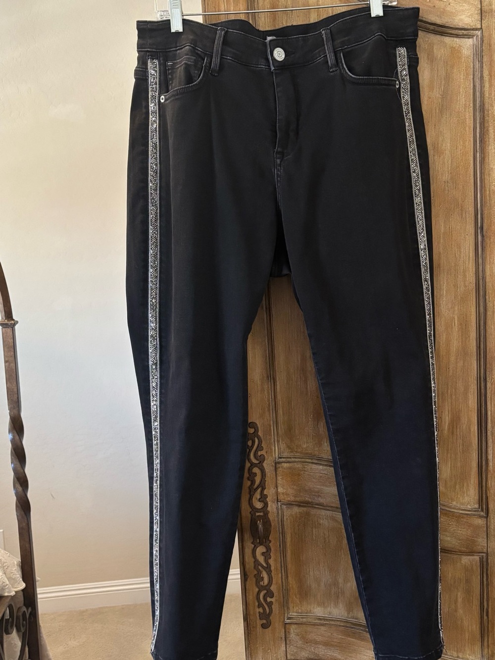 Liverpool Tommy Bahama High Rise Ankle Jeans Black Rhinestone Side Stripe 14x28